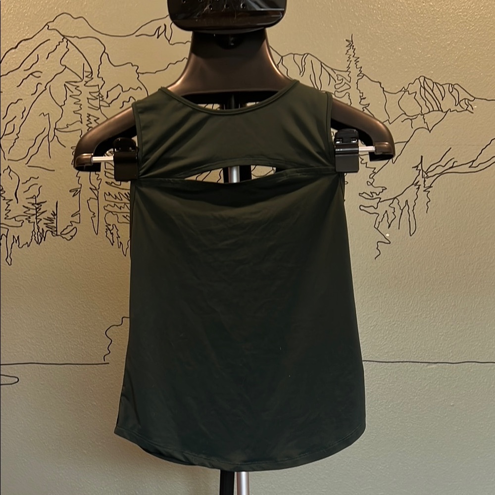 BuffBunny Athletic Cutout Tank